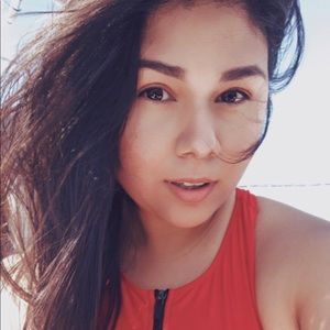 Meet your Posher, Corina